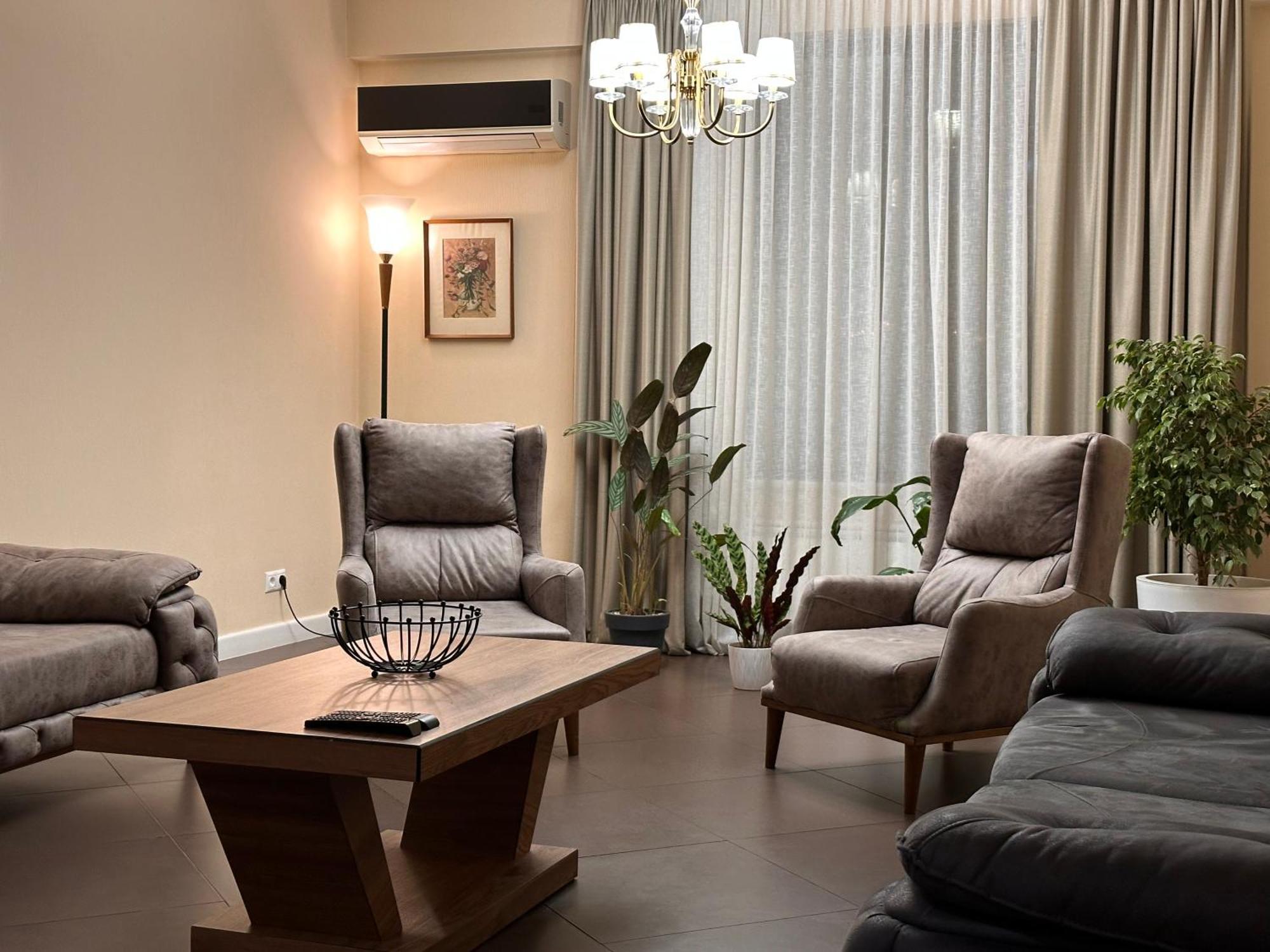 Apartment In Downtown "Rustaveli Residence" Tbilisi Exterior photo